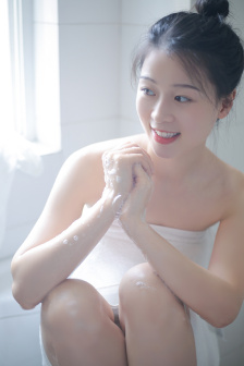 明星专题：邓丽盈